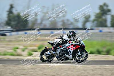 media/Apr-18-2025-TrackDaz (Fri) [[45f5874c44]]/B Group/Session 2 (Turn 7)/